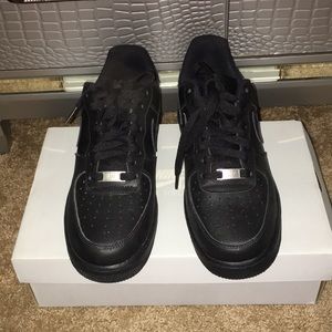 Black Air Force 1 s